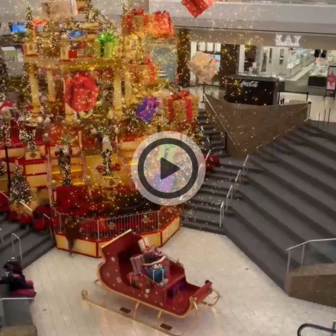 Christmas promotion at the shopping mall 3D